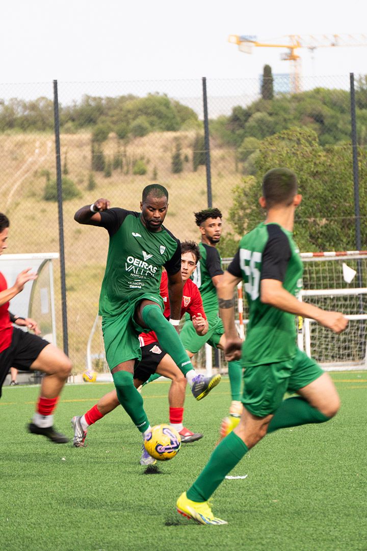 Atletas de futebol masculino do Leões Porto Salvo